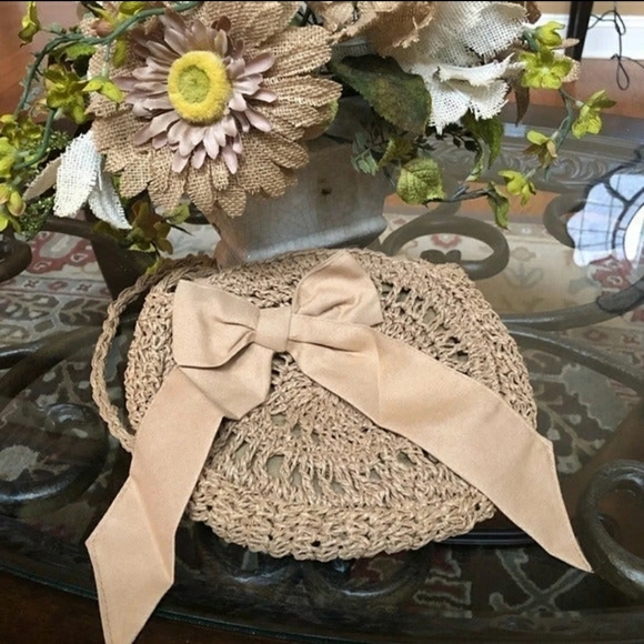 🆕Cute Circle Straw Bags with cute Bow Beige Brown - Picture 7 of 16